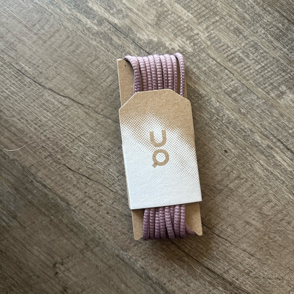 On Cloud shoe laces
